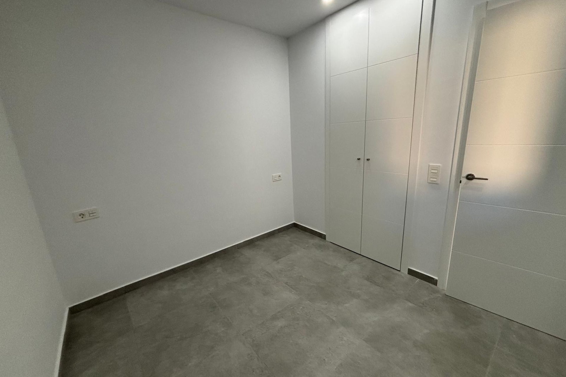 Herverkoop - Appartement -
Torrevieja - Estacion De Autobuses