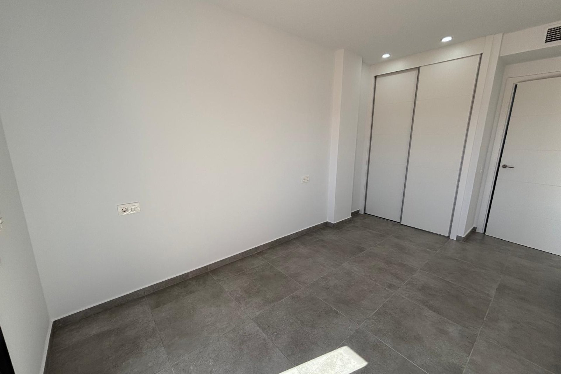 Herverkoop - Appartement -
Torrevieja - Estacion De Autobuses