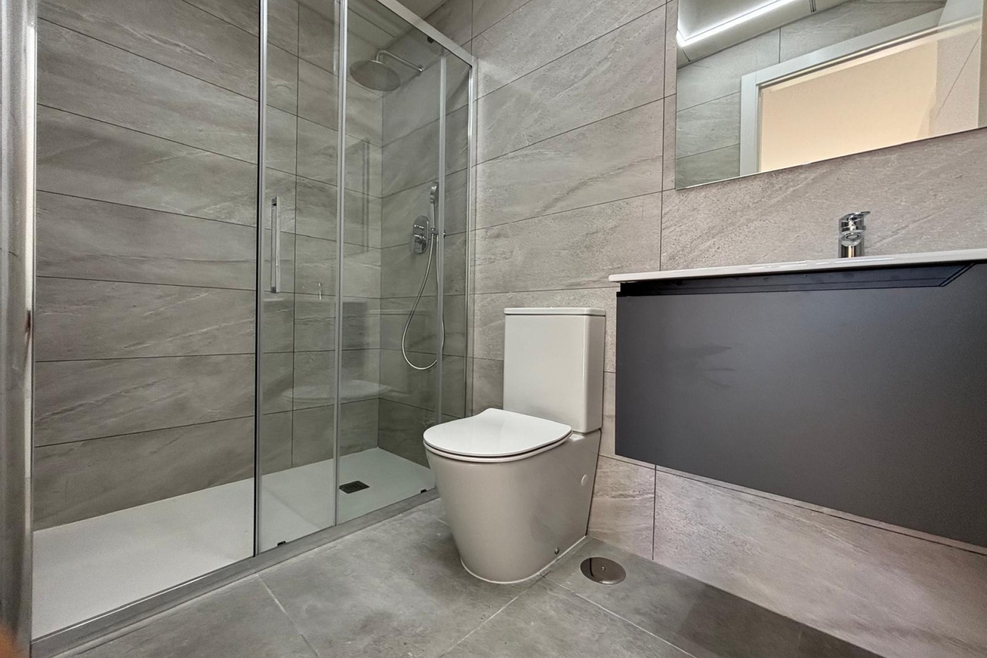 Herverkoop - Appartement -
Torrevieja - Estacion De Autobuses