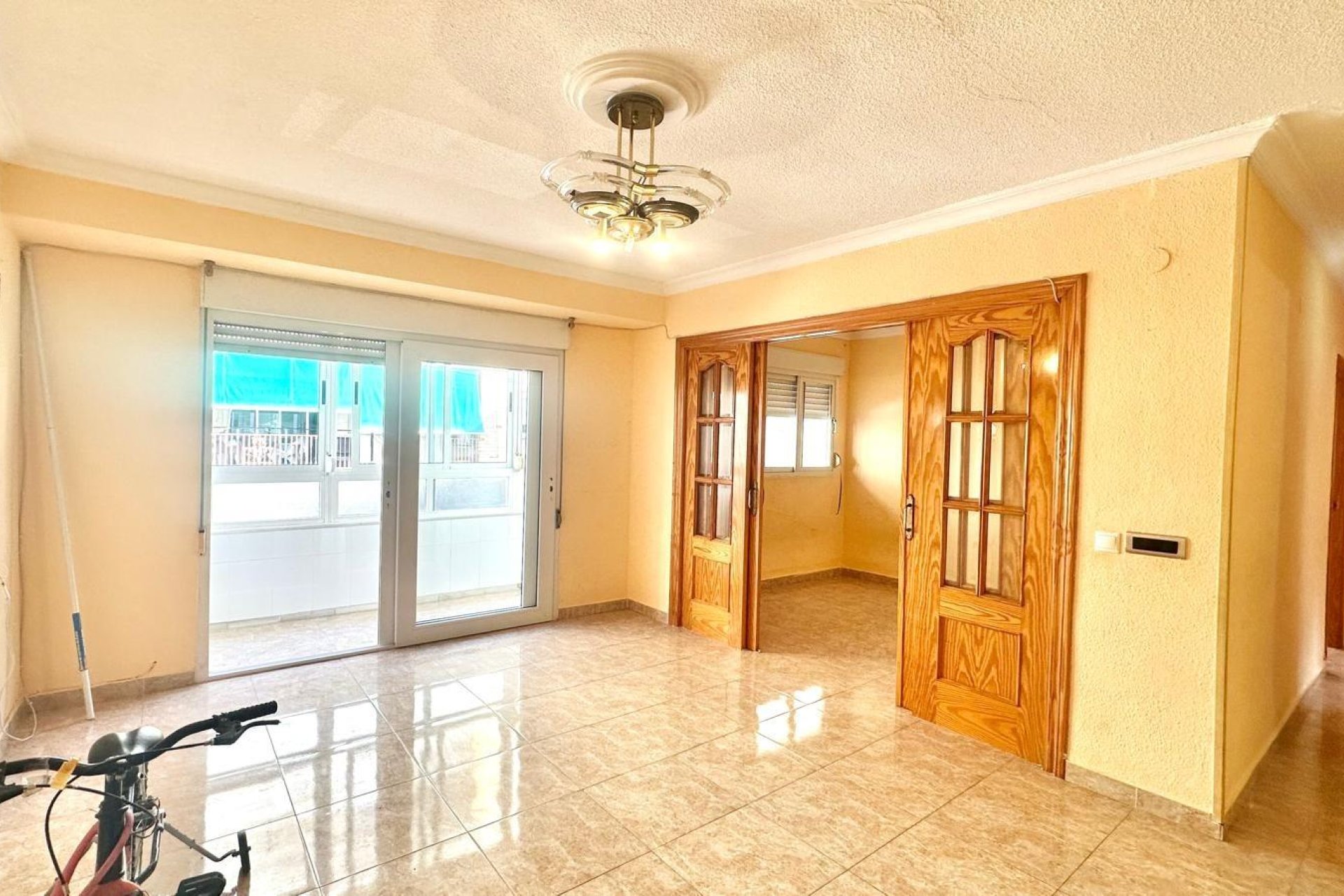 Herverkoop - Appartement -
Torrevieja - Estacion De Autobuses