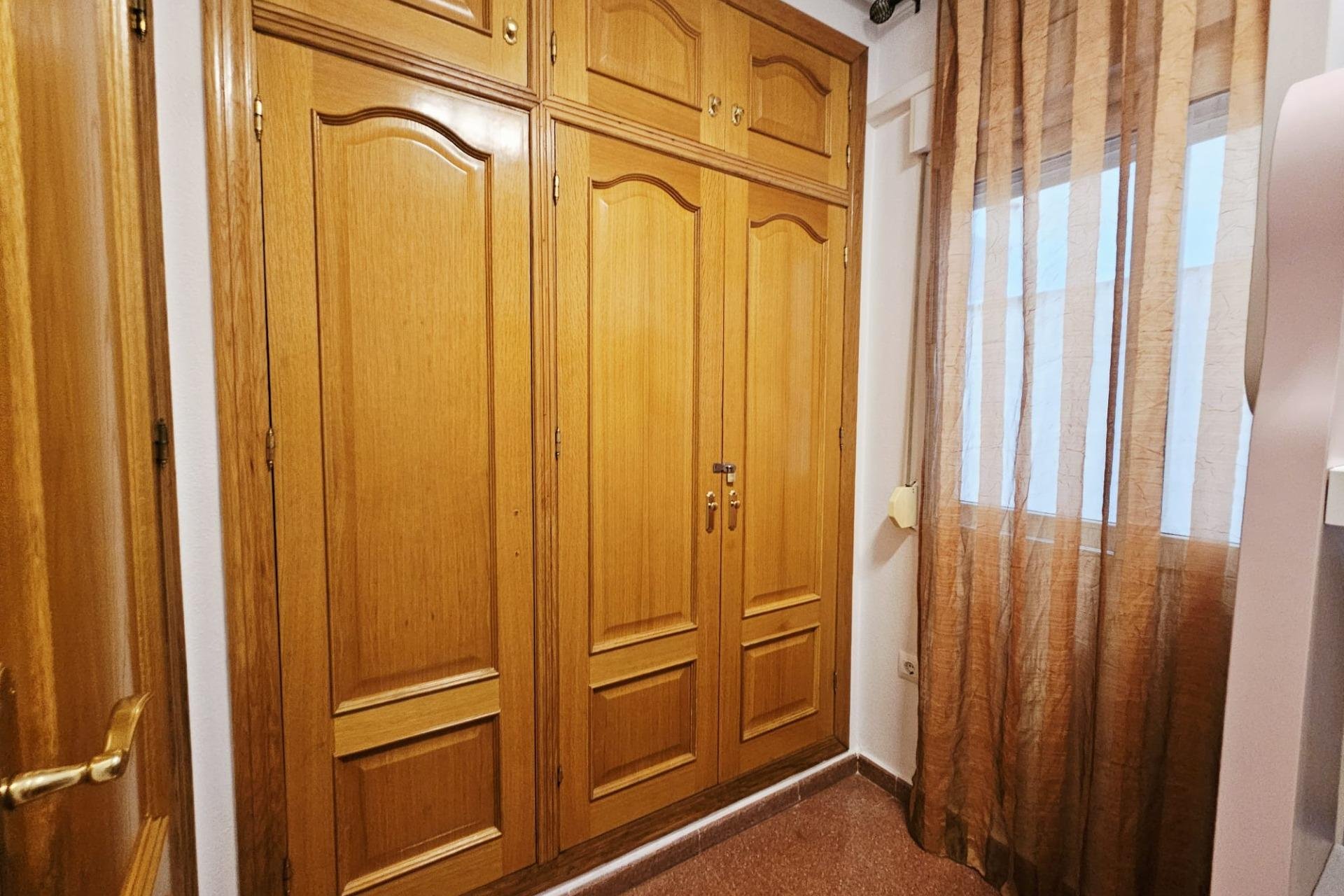 Herverkoop - Appartement -
Torrevieja - Estacion De Autobuses