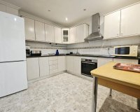 Herverkoop - Appartement -
Torrevieja - Estacion De Autobuses