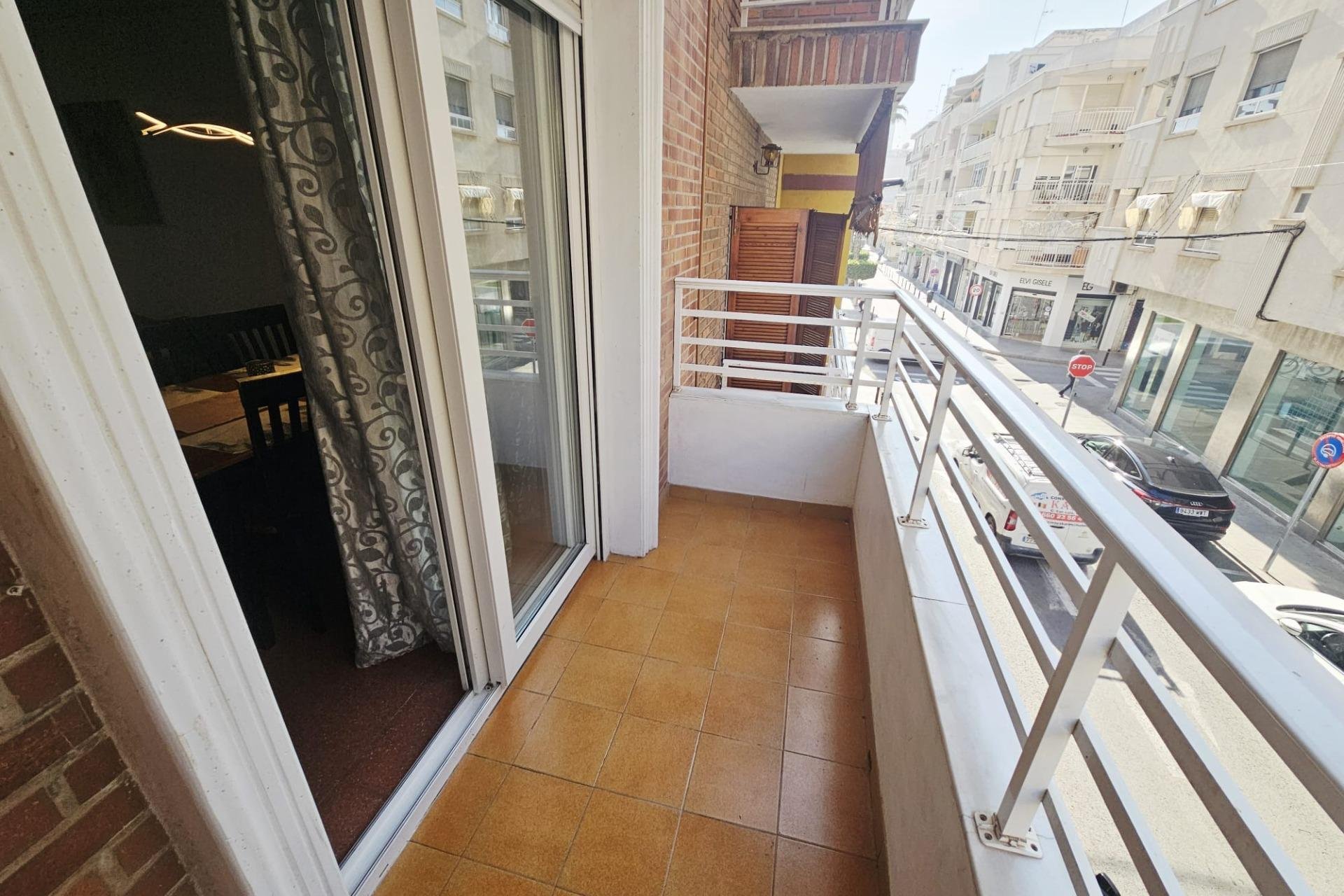 Herverkoop - Appartement -
Torrevieja - Estacion De Autobuses