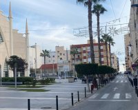 Herverkoop - Appartement -
Torrevieja - Estacion De Autobuses