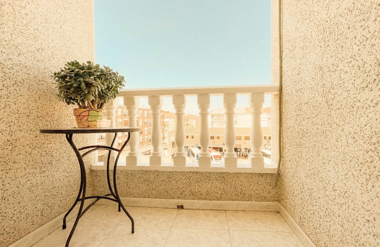 Herverkoop - Appartement -
Torrevieja - Estacion De Autobuses