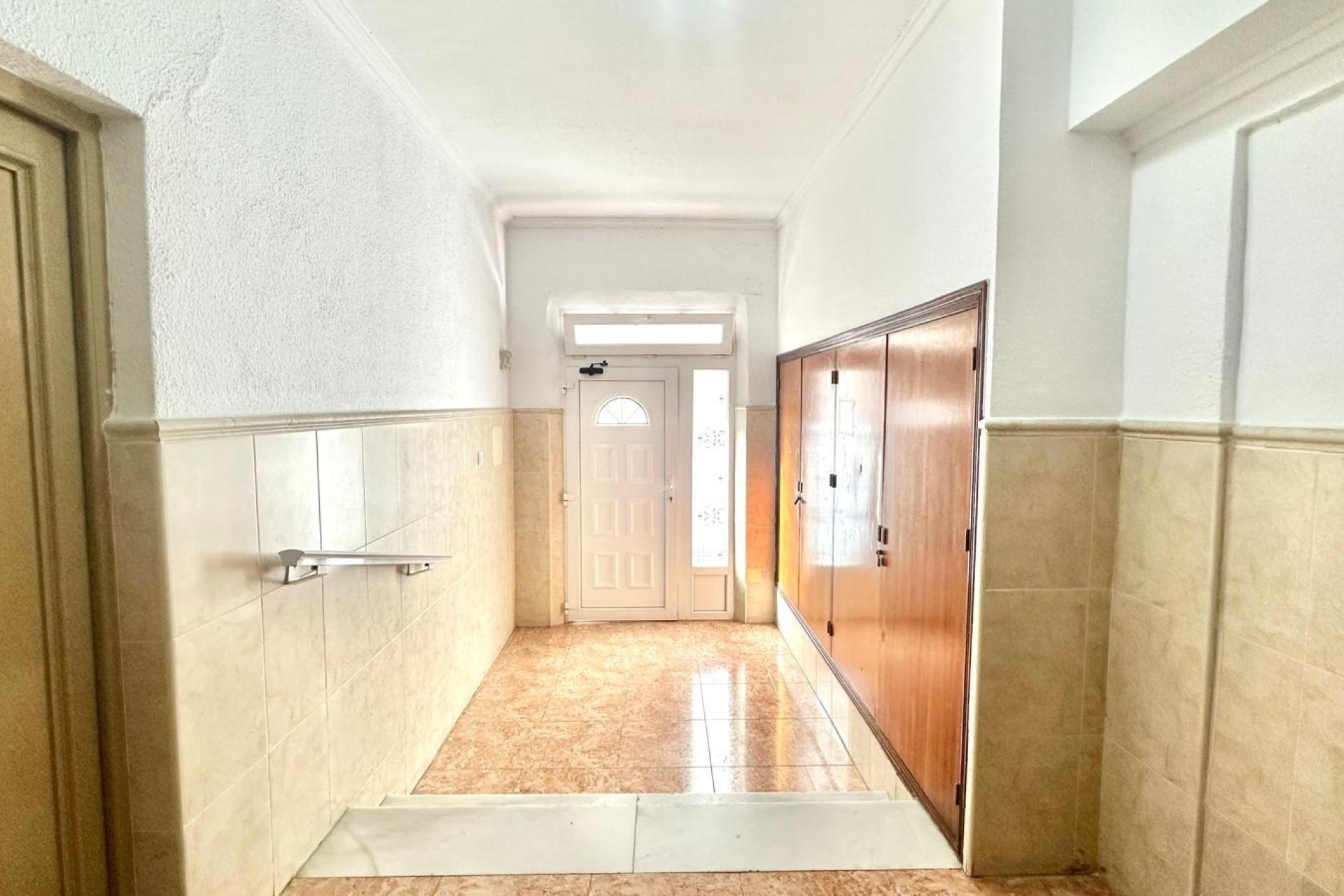 Herverkoop - Appartement -
Torrevieja - Estacion De Autobuses