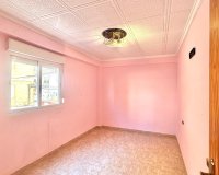 Herverkoop - Appartement -
Torrevieja - Estacion De Autobuses