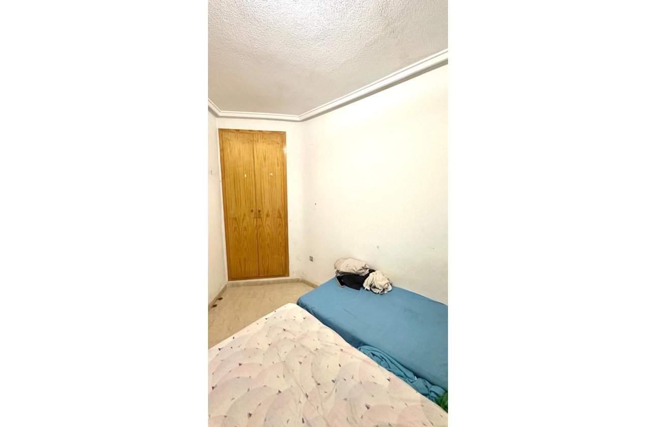 Herverkoop - Appartement -
Torrevieja - Estacion De Autobuses