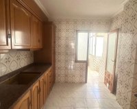 Herverkoop - Appartement -
Torrevieja - Estacion De Autobuses