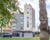 Herverkoop - Appartement -
Torrevieja - Estacion De Autobuses