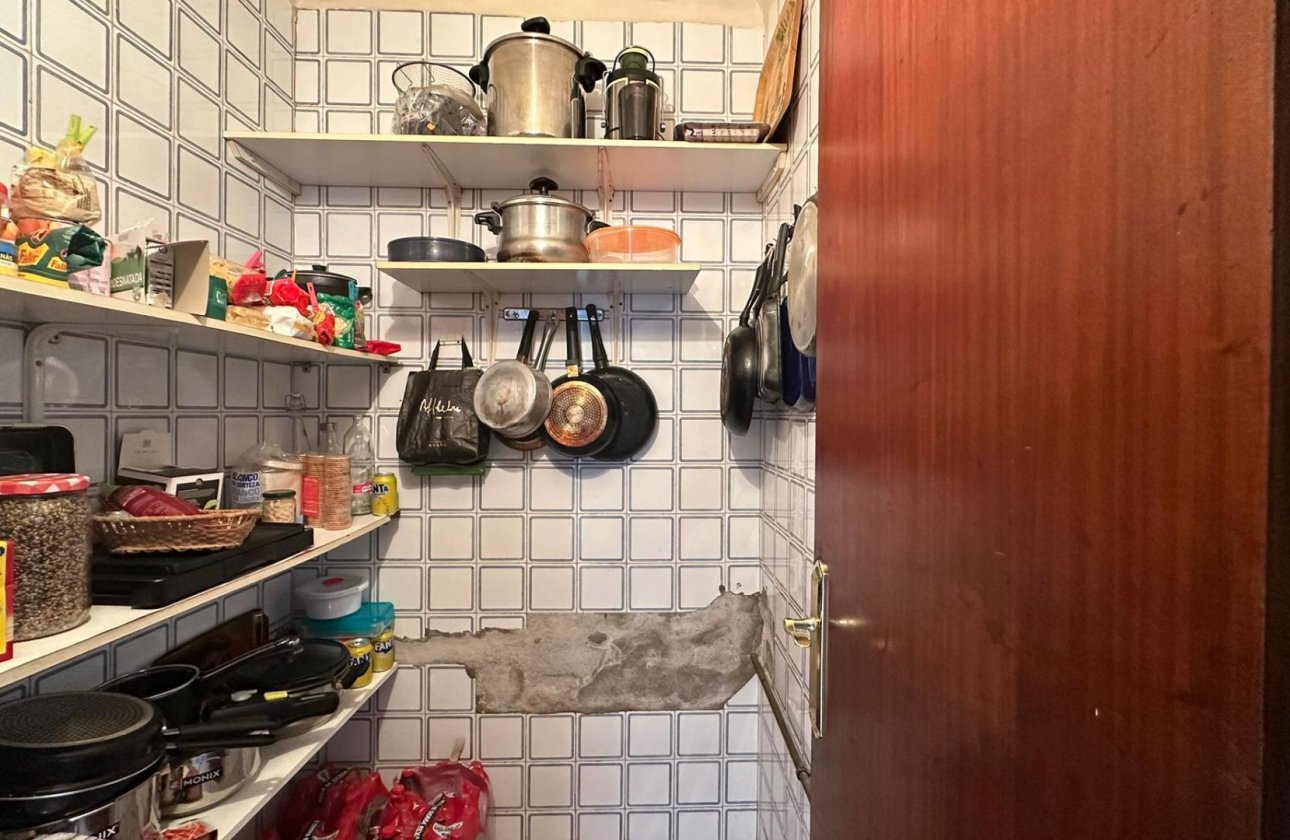 Herverkoop - Appartement -
Torrevieja - Estacion De Autobuses