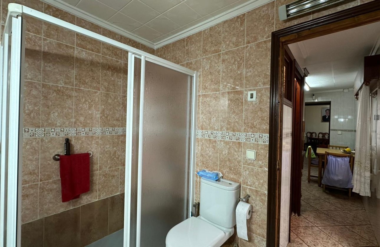 Herverkoop - Appartement -
Torrevieja - Estacion De Autobuses