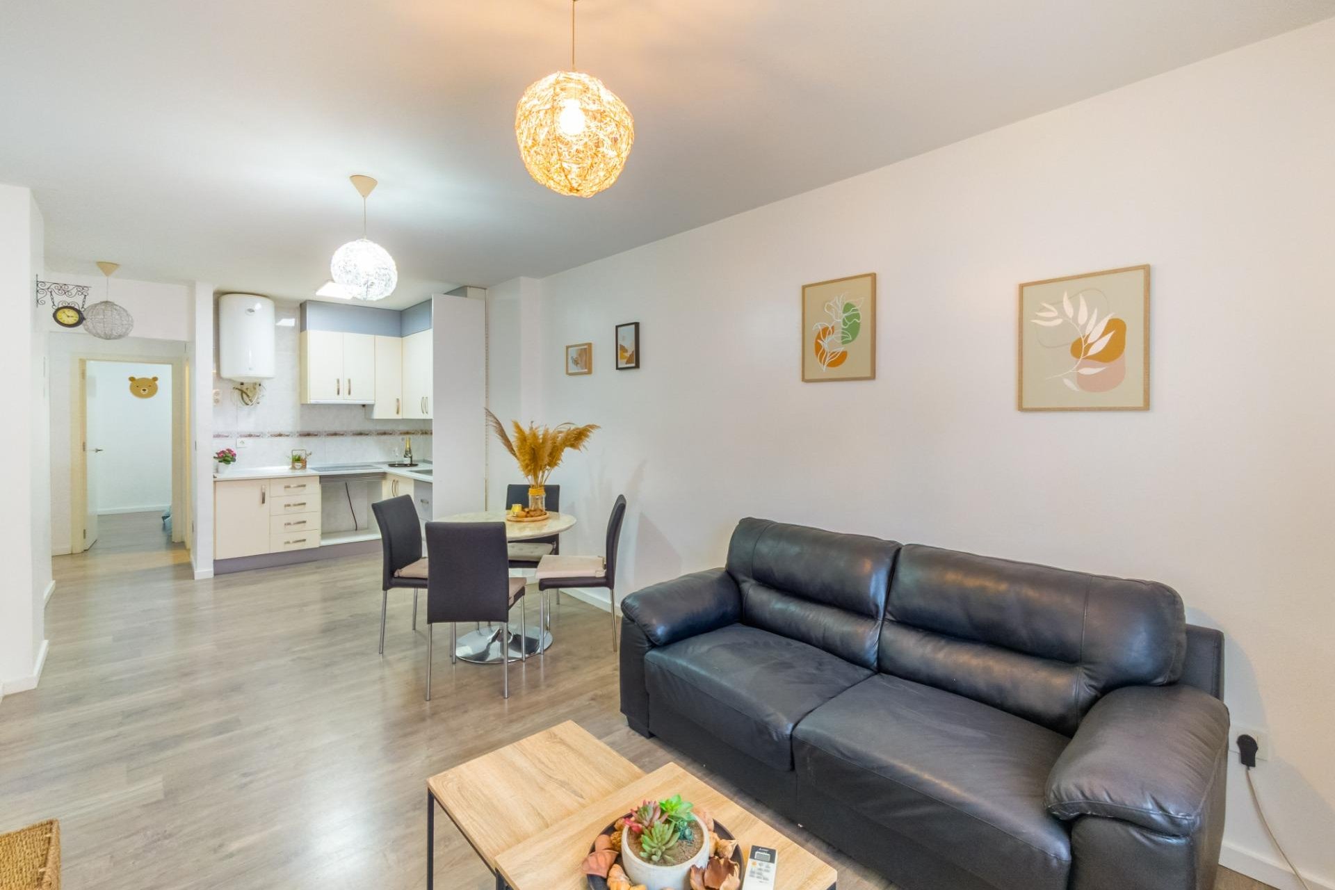 Herverkoop - Appartement -
Torrevieja - Estacion De Autobuses