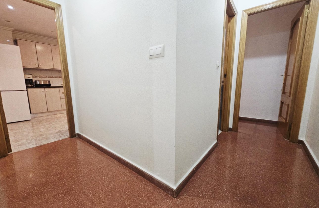 Herverkoop - Appartement -
Torrevieja - Estacion De Autobuses