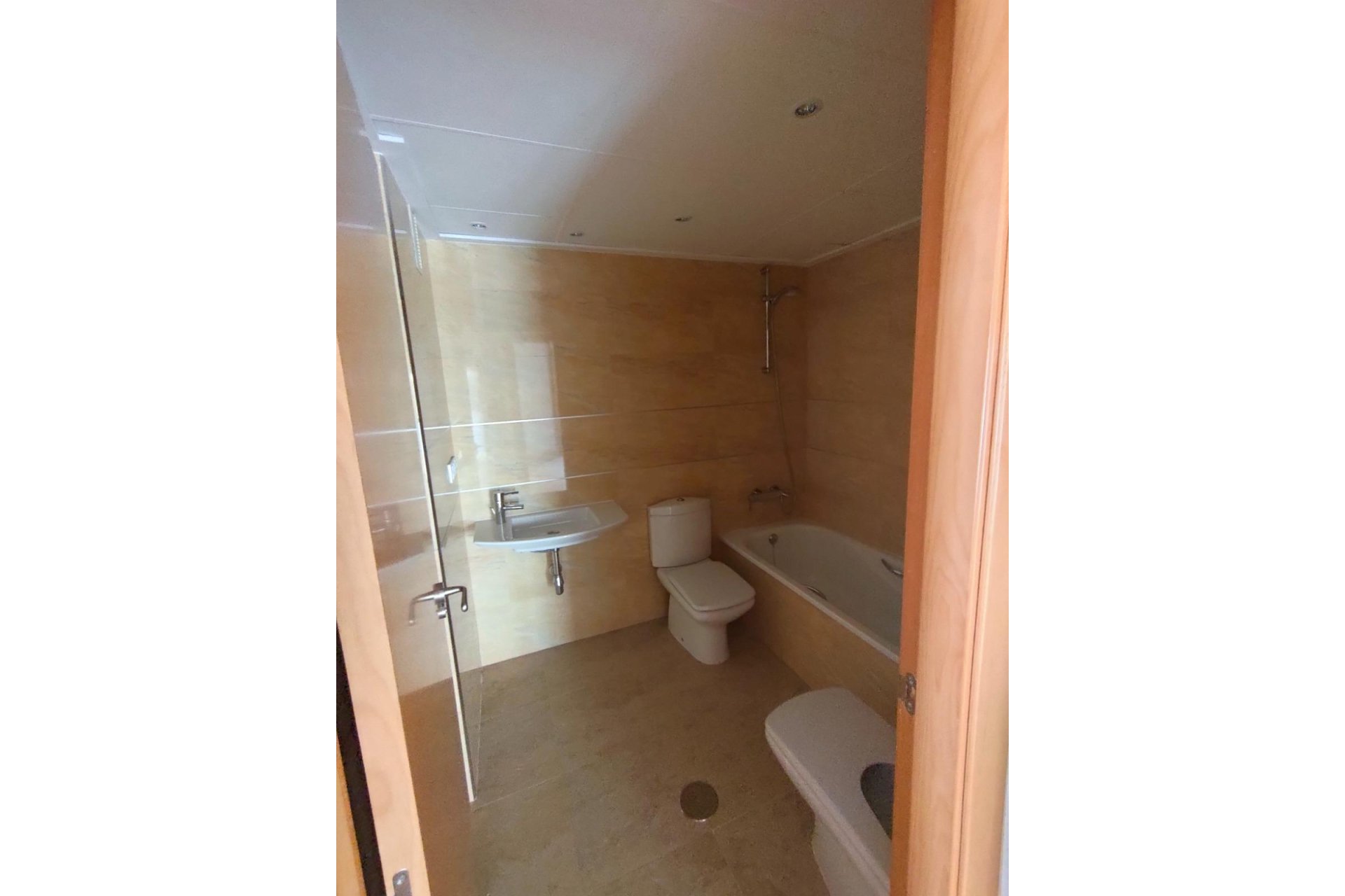 Herverkoop - Appartement -
Torrevieja - Estacion De Autobuses