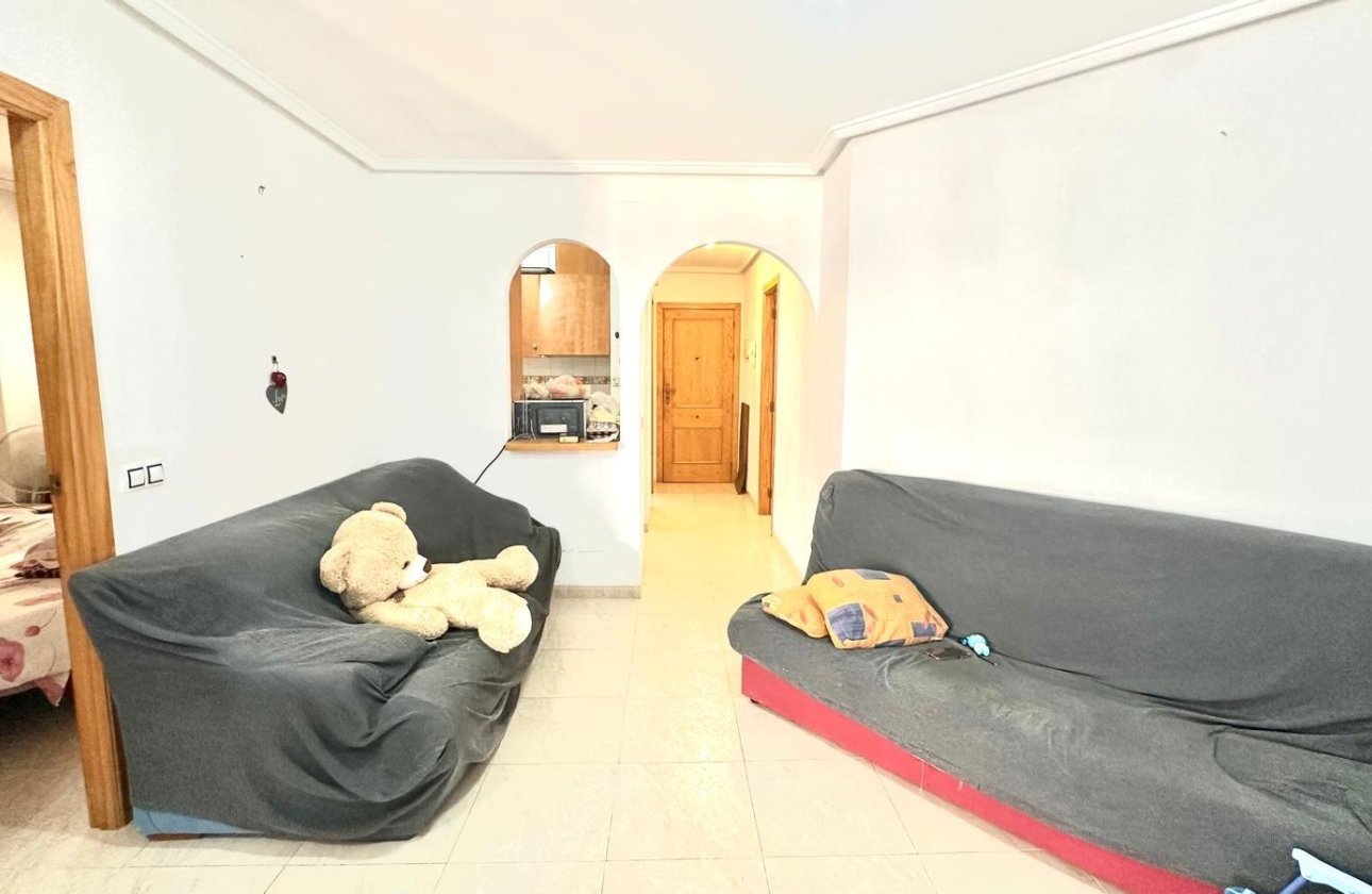 Herverkoop - Appartement -
Torrevieja - Estacion De Autobuses