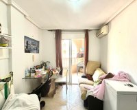 Herverkoop - Appartement -
Torrevieja - Estacion De Autobuses