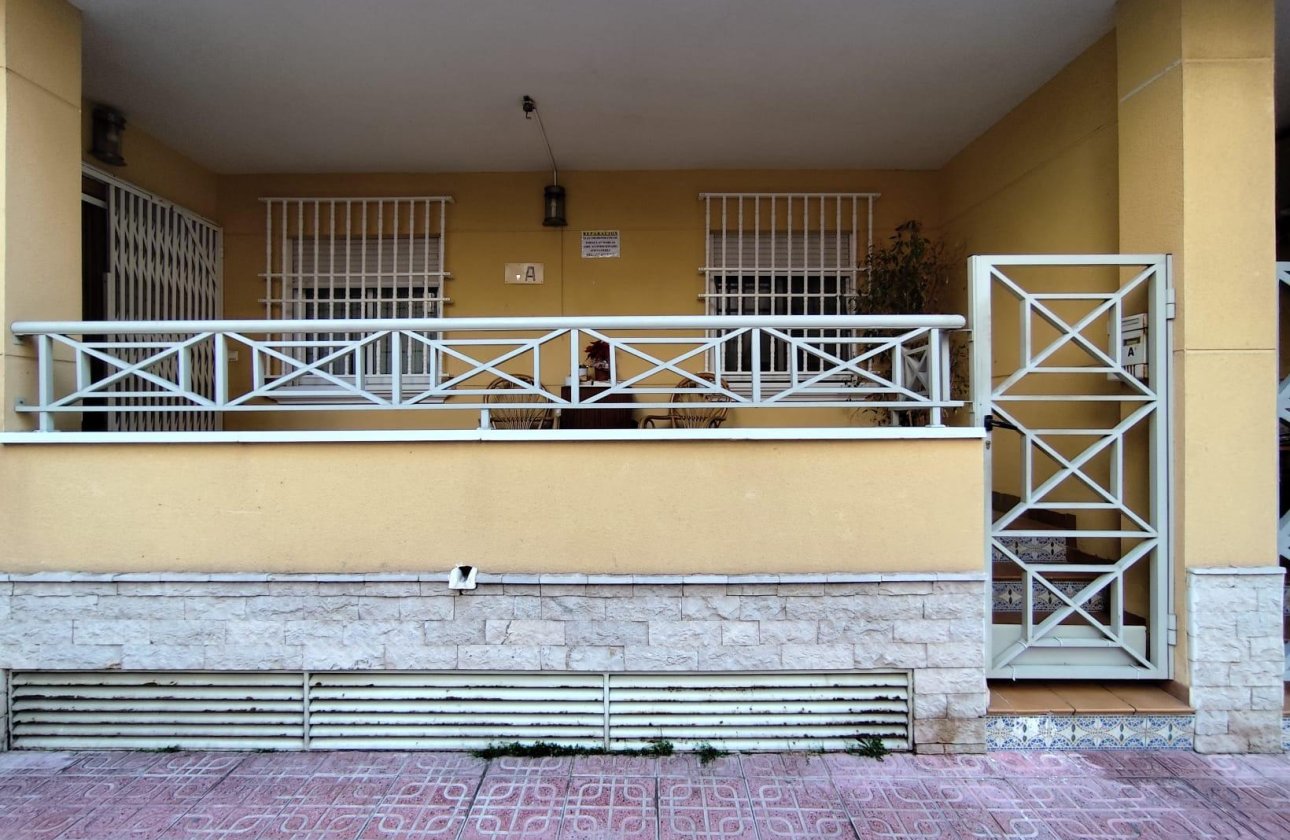 Herverkoop - Appartement -
Torrevieja - Estacion De Autobuses