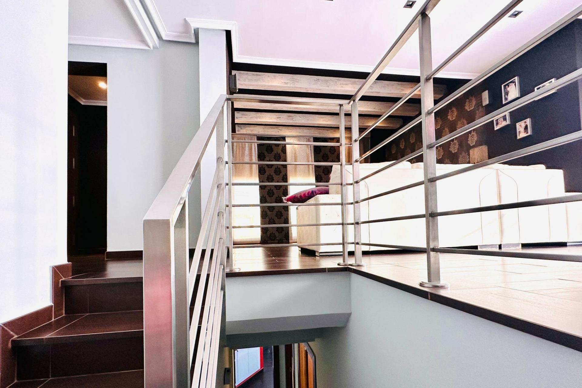 Herverkoop - Appartement -
Torrevieja - Estacion De Autobuses