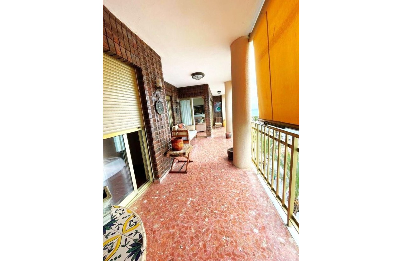 Herverkoop - Appartement -
Torrevieja - Estacion De Autobuses