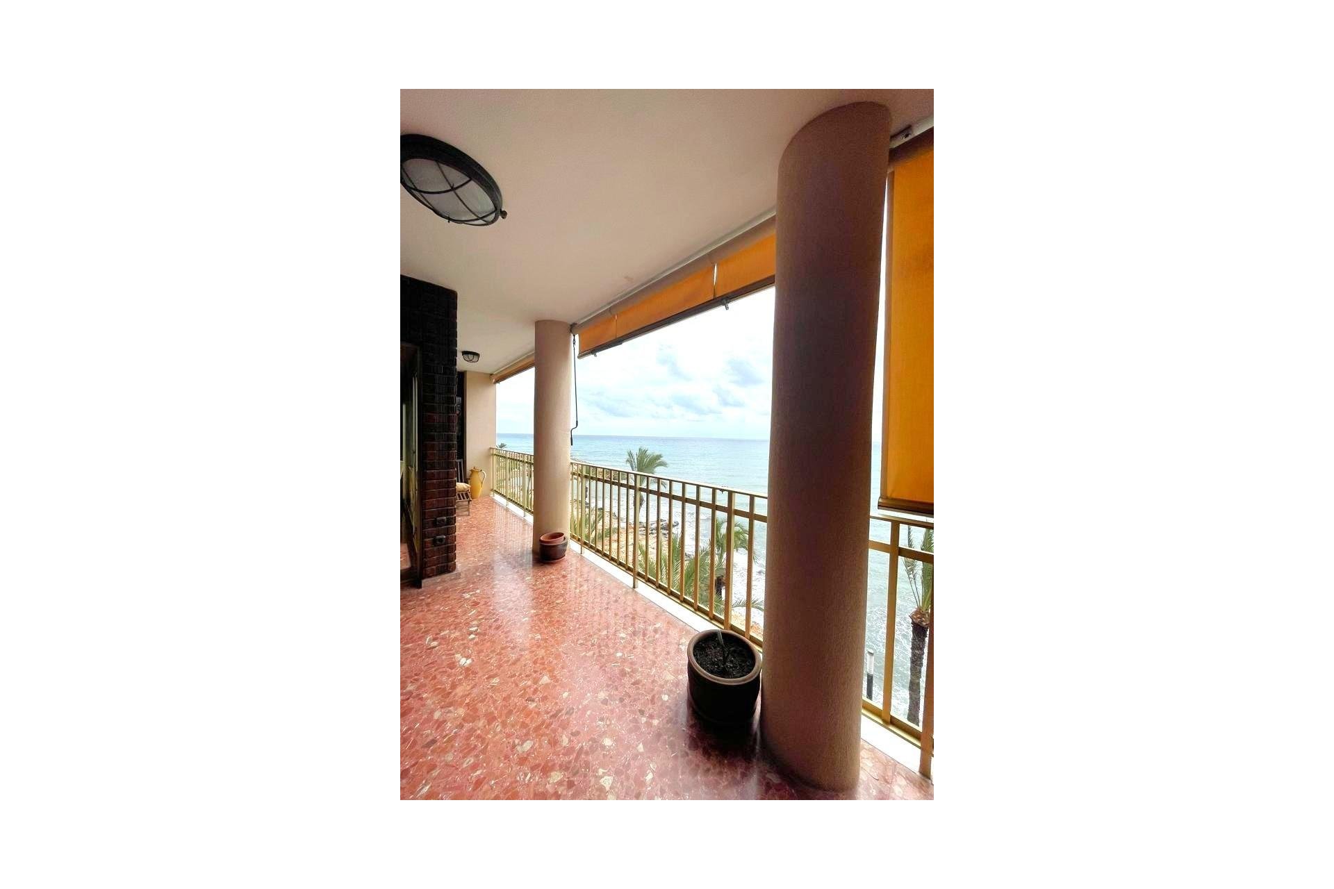 Herverkoop - Appartement -
Torrevieja - Estacion De Autobuses