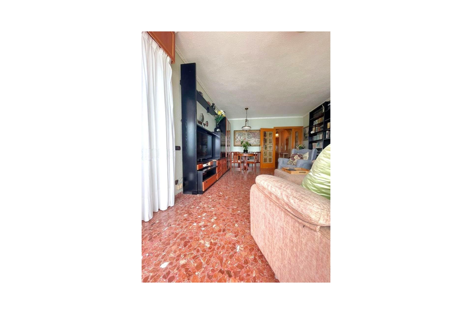 Herverkoop - Appartement -
Torrevieja - Estacion De Autobuses