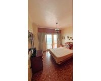 Herverkoop - Appartement -
Torrevieja - Estacion De Autobuses