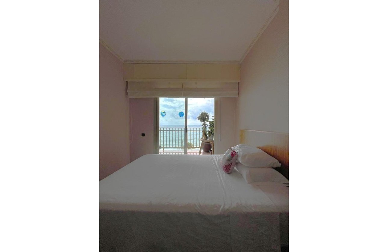 Herverkoop - Appartement -
Torrevieja - Estacion De Autobuses