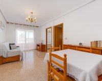 Herverkoop - Appartement -
Torrevieja - Estacion De Autobuses