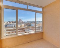 Herverkoop - Appartement -
Torrevieja - Estacion De Autobuses