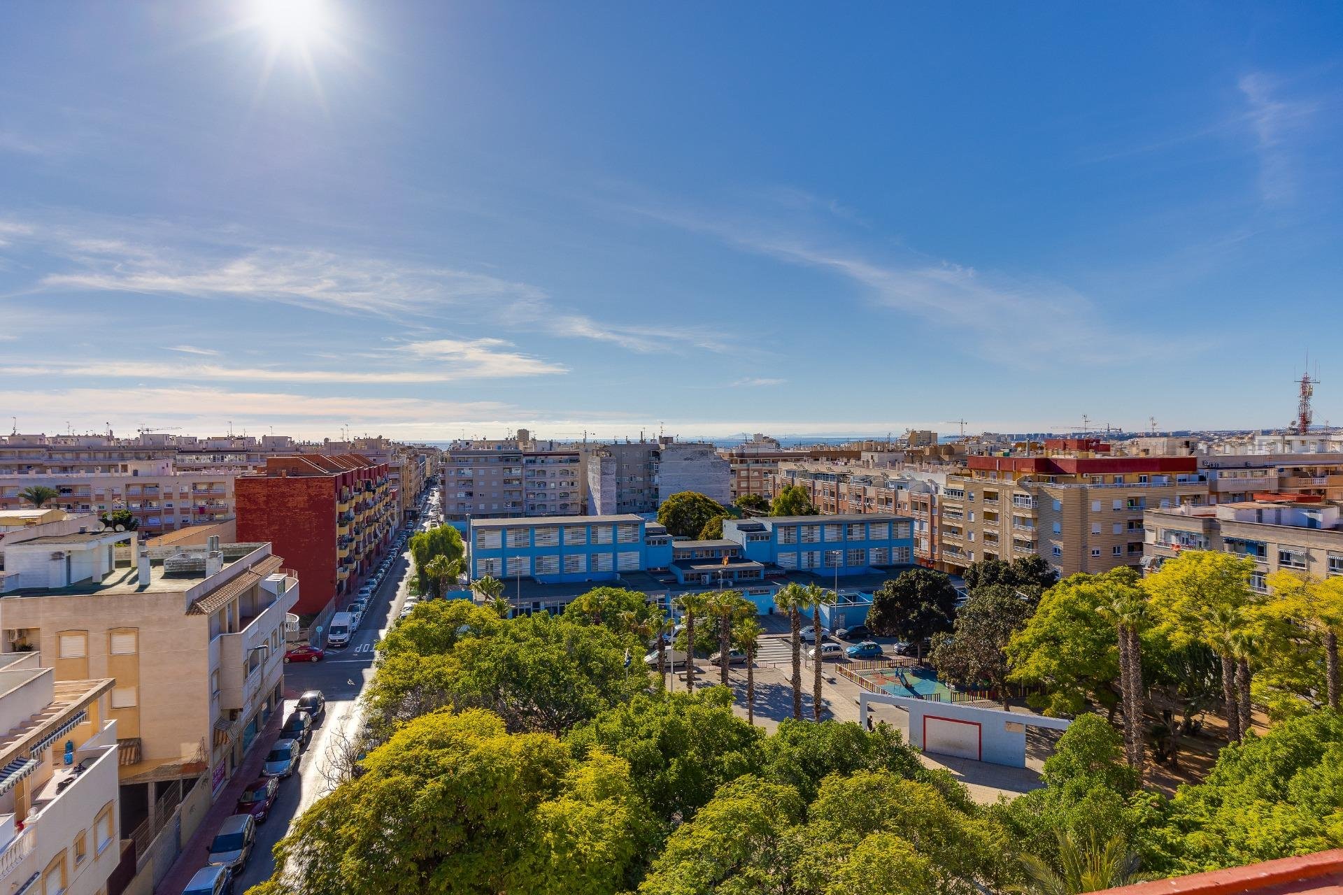 Herverkoop - Appartement -
Torrevieja - Estacion De Autobuses