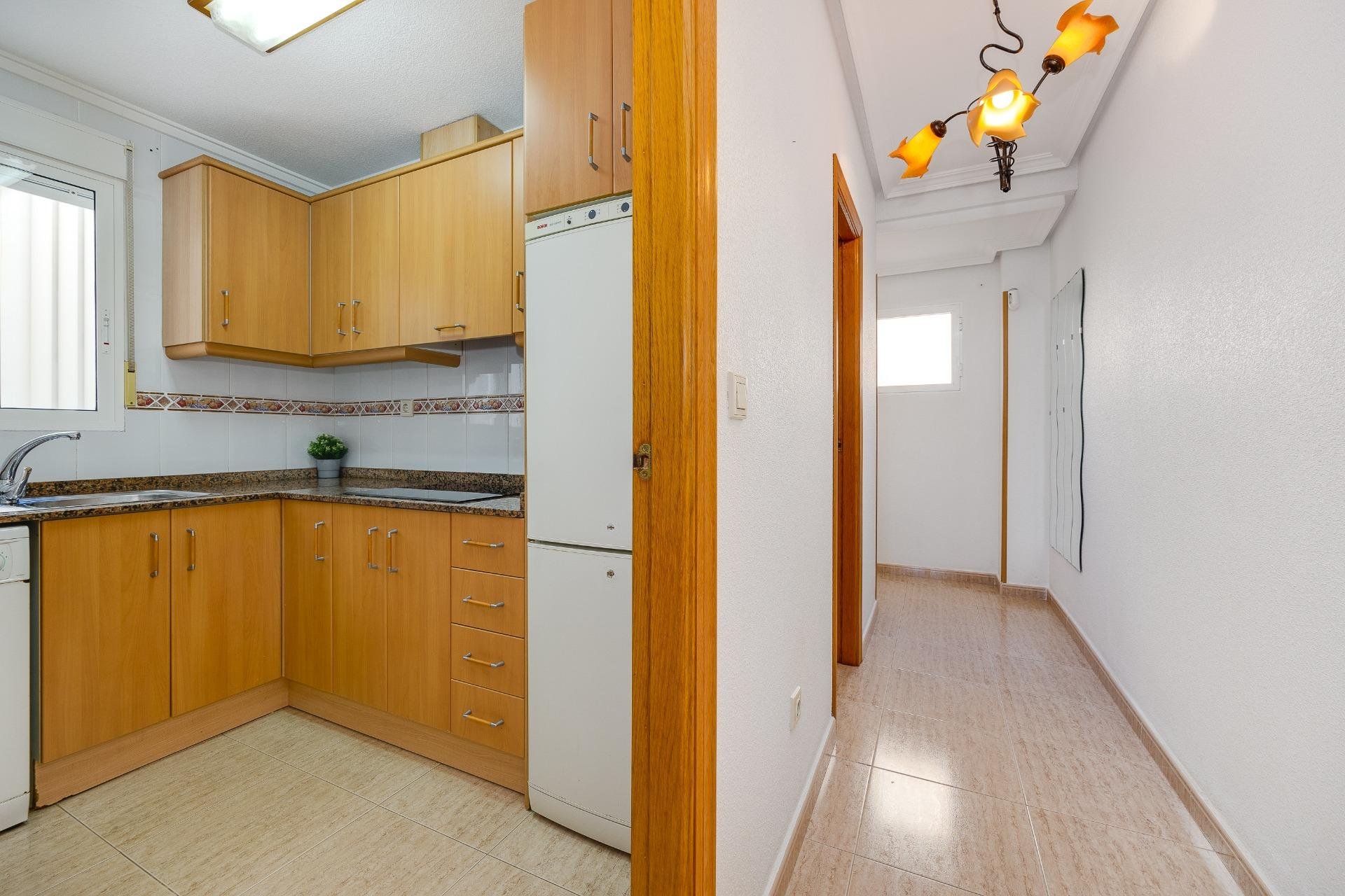 Herverkoop - Appartement -
Torrevieja - Estacion De Autobuses