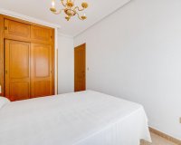 Herverkoop - Appartement -
Torrevieja - Estacion De Autobuses