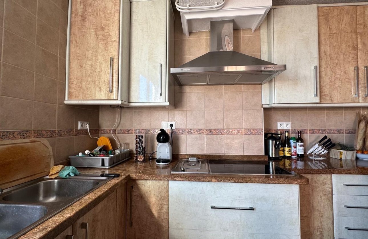 Herverkoop - Appartement -
Torrevieja - Estacion De Autobuses