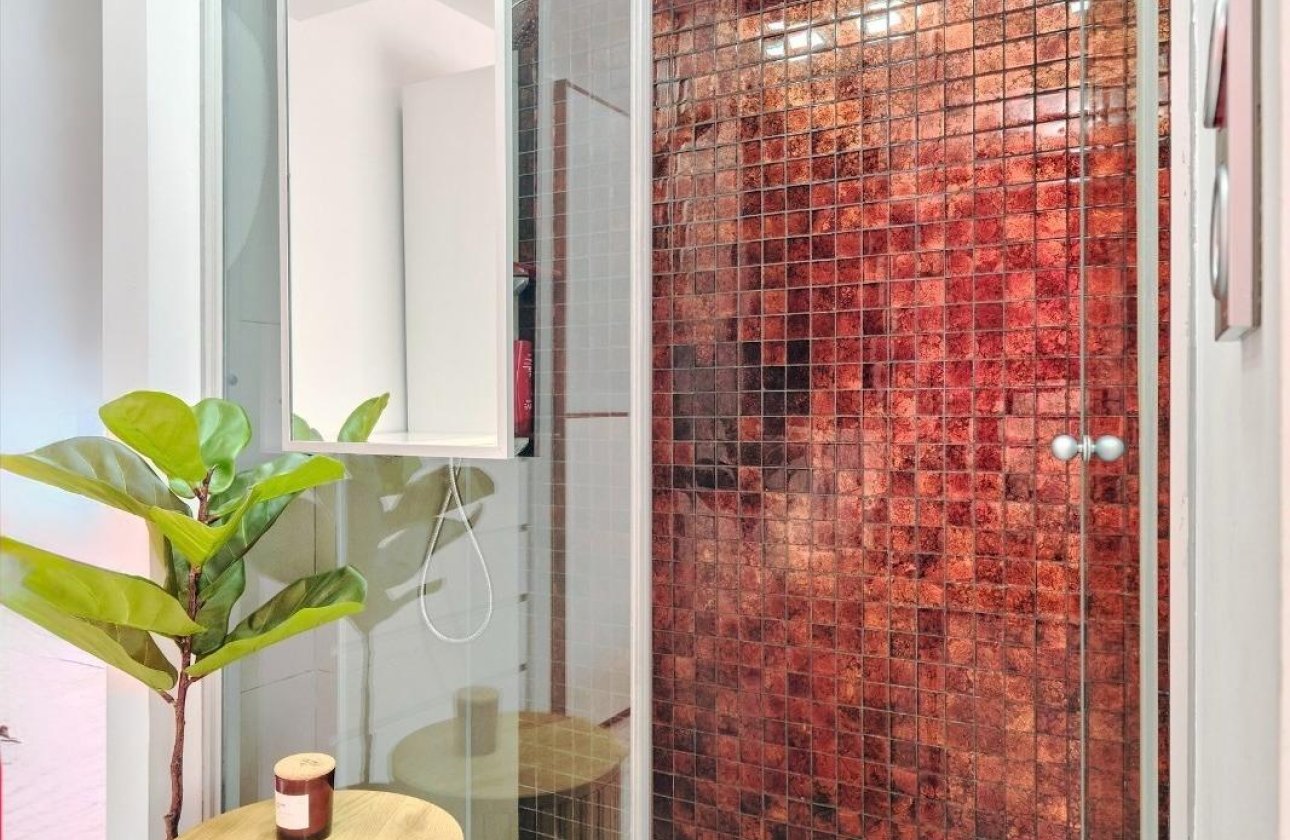 Herverkoop - Appartement -
Torrevieja - Estacion De Autobuses