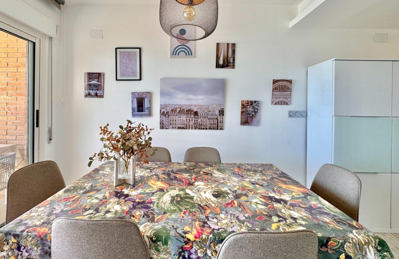 Herverkoop - Appartement -
Torrevieja - Estacion De Autobuses