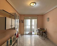 Herverkoop - Appartement -
Torrevieja - Estacion De Autobuses
