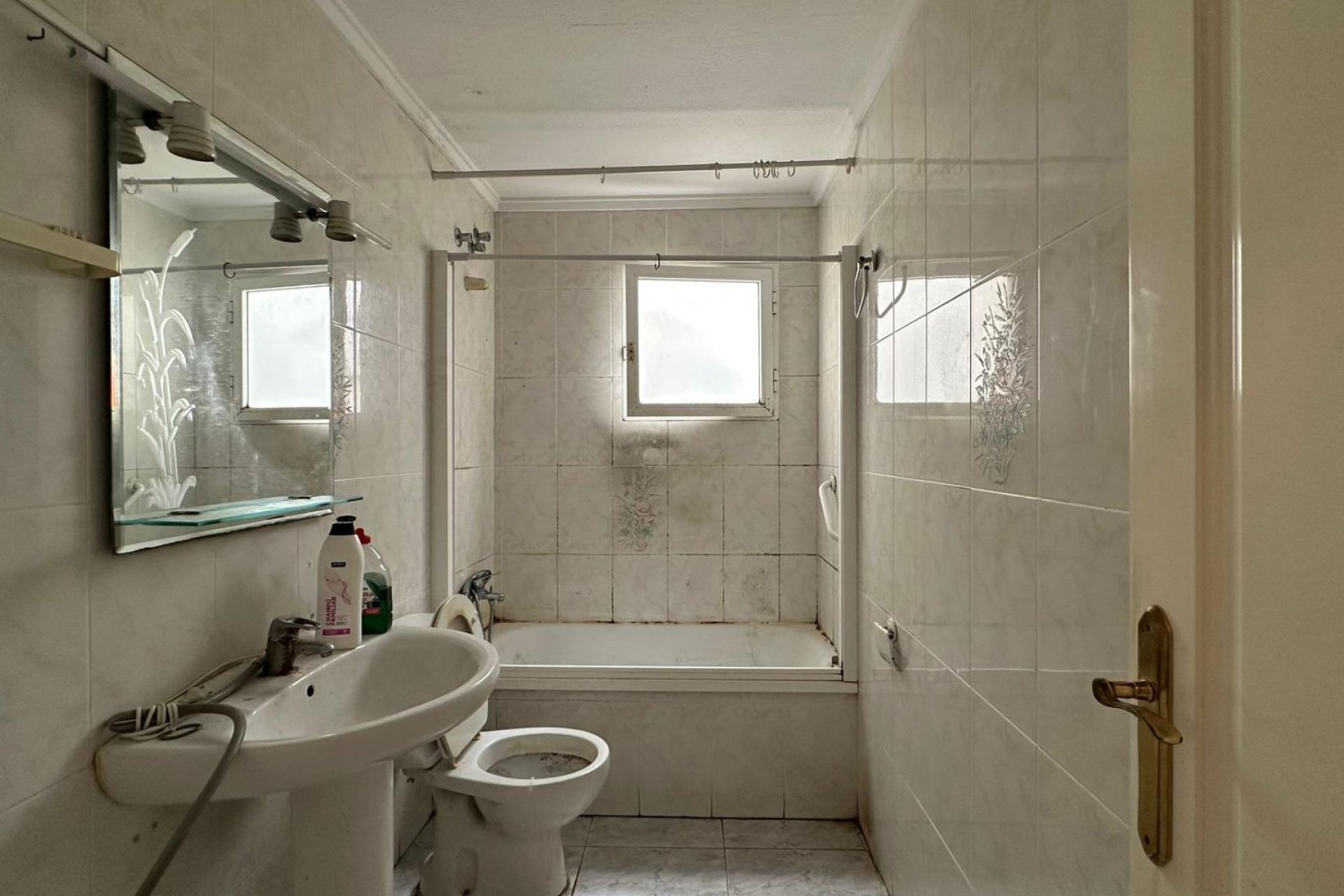 Herverkoop - Appartement -
Torrevieja - Estacion De Autobuses