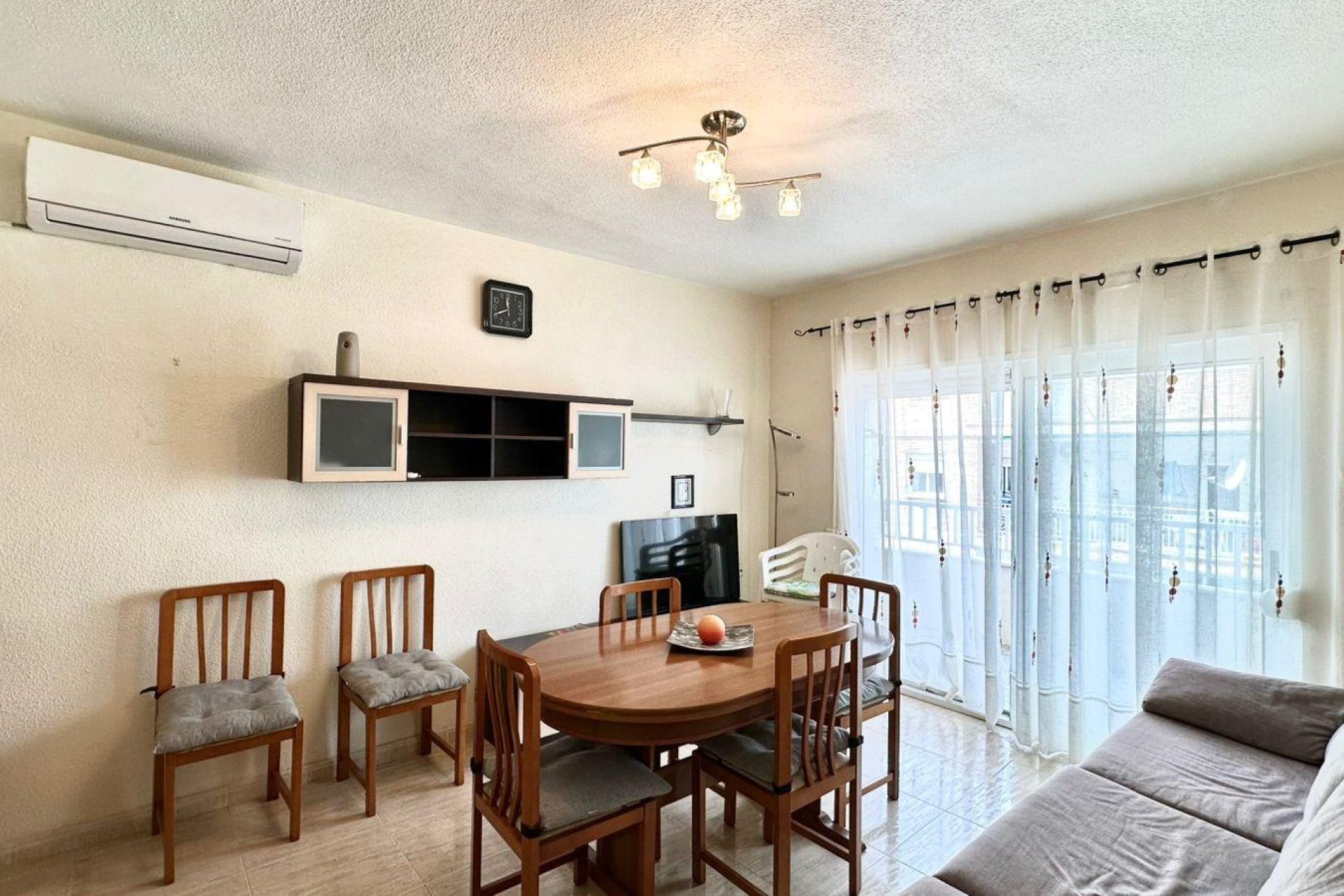 Herverkoop - Appartement -
Torrevieja - Estacion De Autobuses