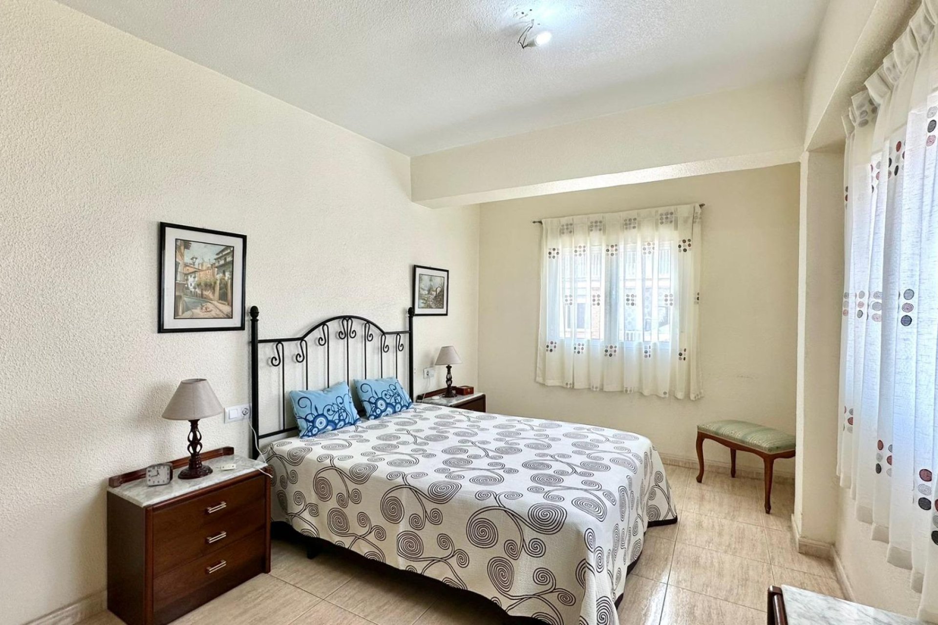 Herverkoop - Appartement -
Torrevieja - Estacion De Autobuses