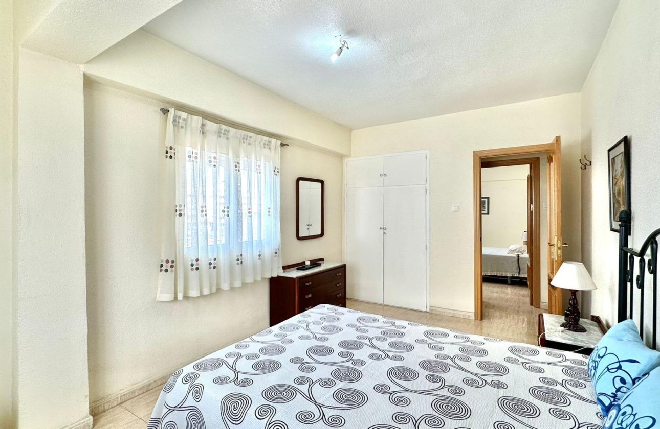 Herverkoop - Appartement -
Torrevieja - Estacion De Autobuses