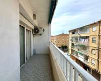 Herverkoop - Appartement -
Torrevieja - Estacion De Autobuses