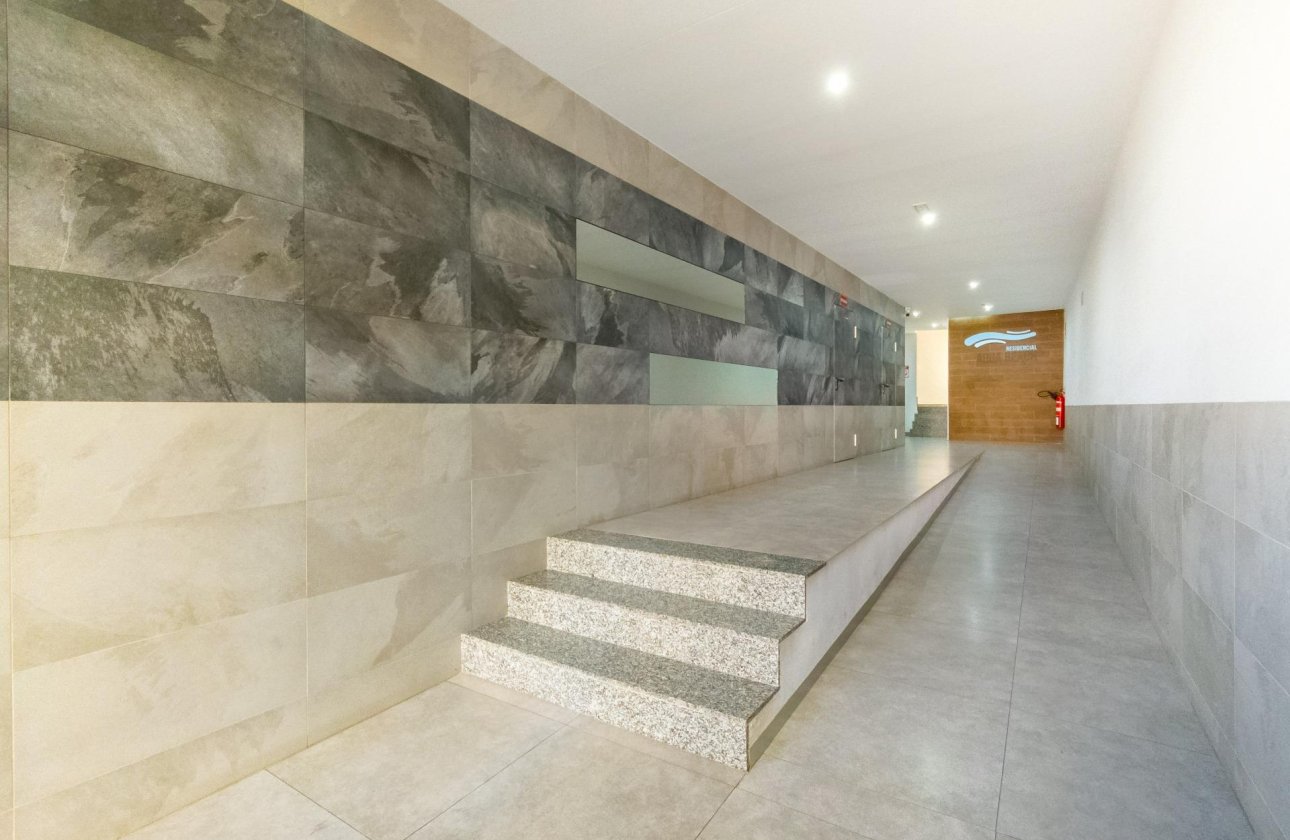 Herverkoop - Appartement -
Torrevieja - Estacion De Autobuses