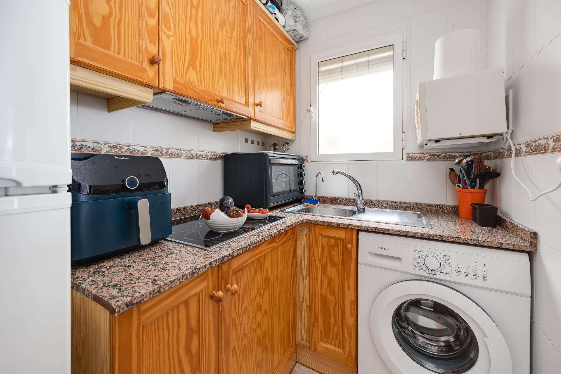 Herverkoop - Appartement -
Torrevieja - Estacion De Autobuses