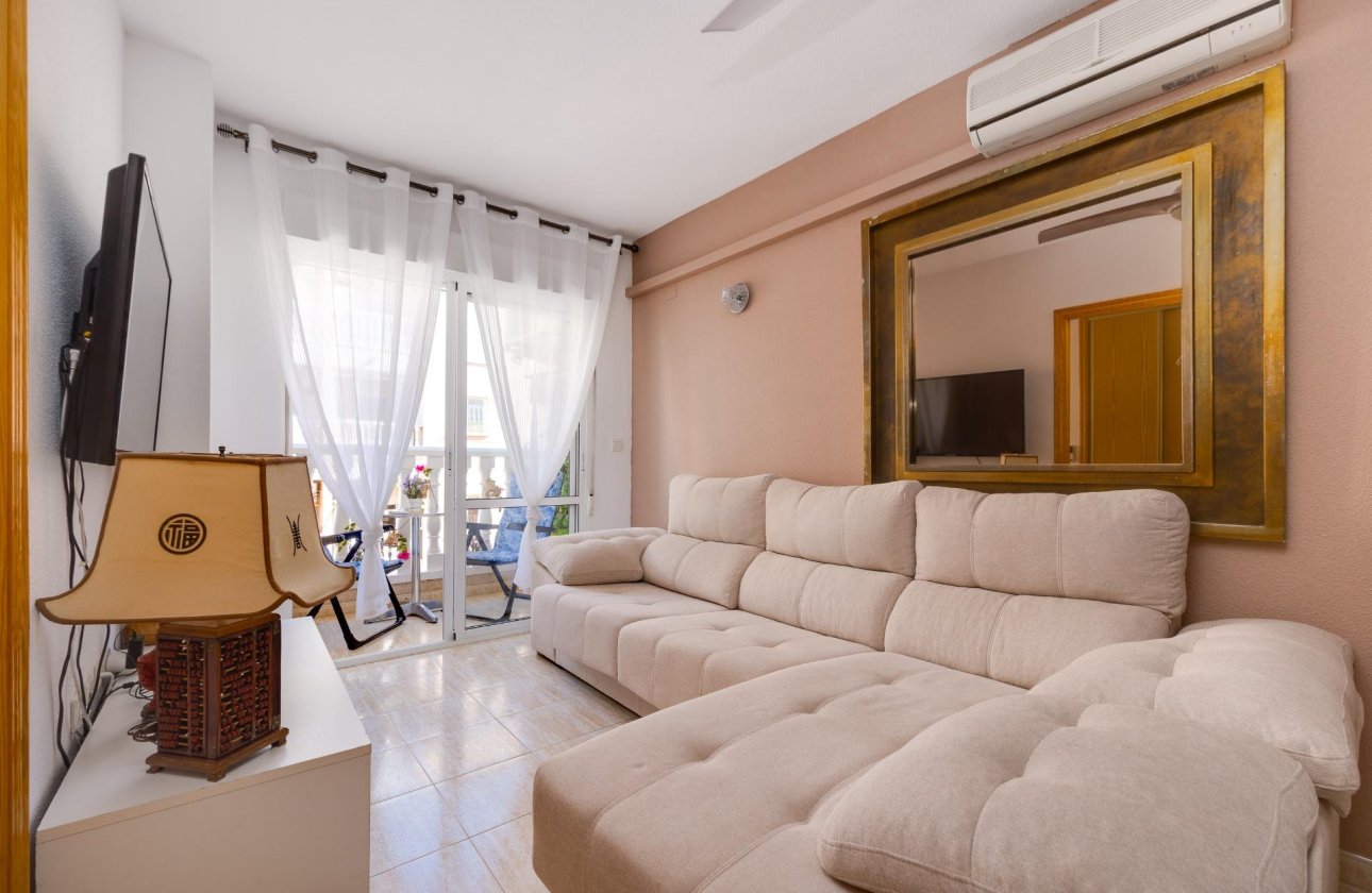 Herverkoop - Appartement -
Torrevieja - Estacion De Autobuses