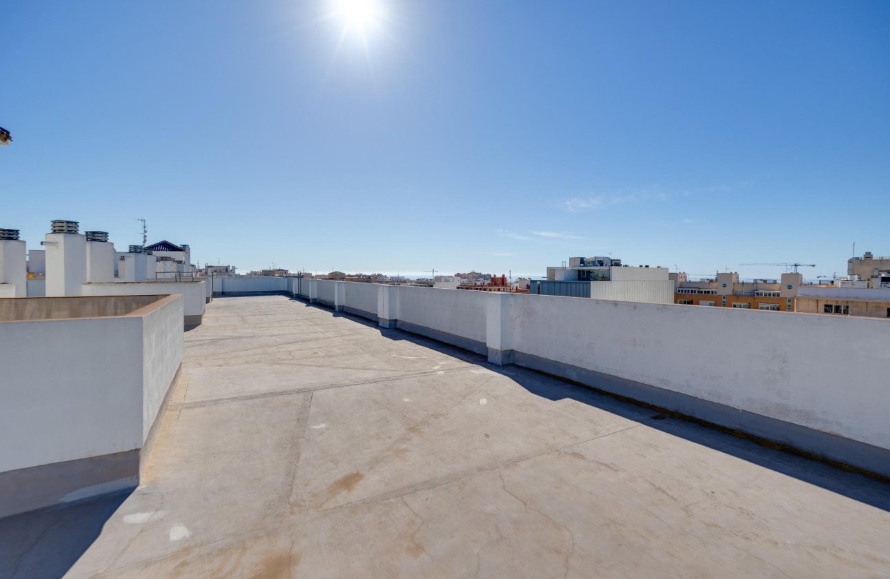 Herverkoop - Appartement -
Torrevieja - Estacion De Autobuses