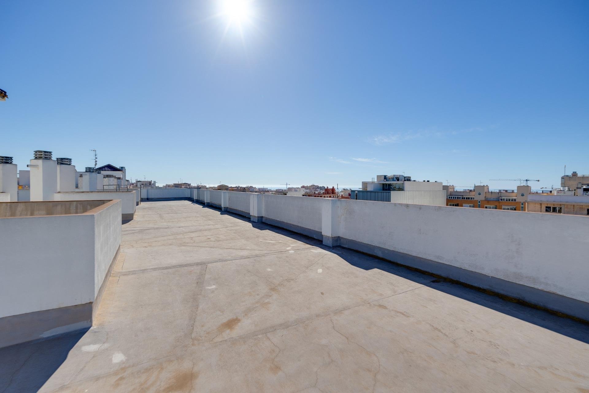 Herverkoop - Appartement -
Torrevieja - Estacion De Autobuses