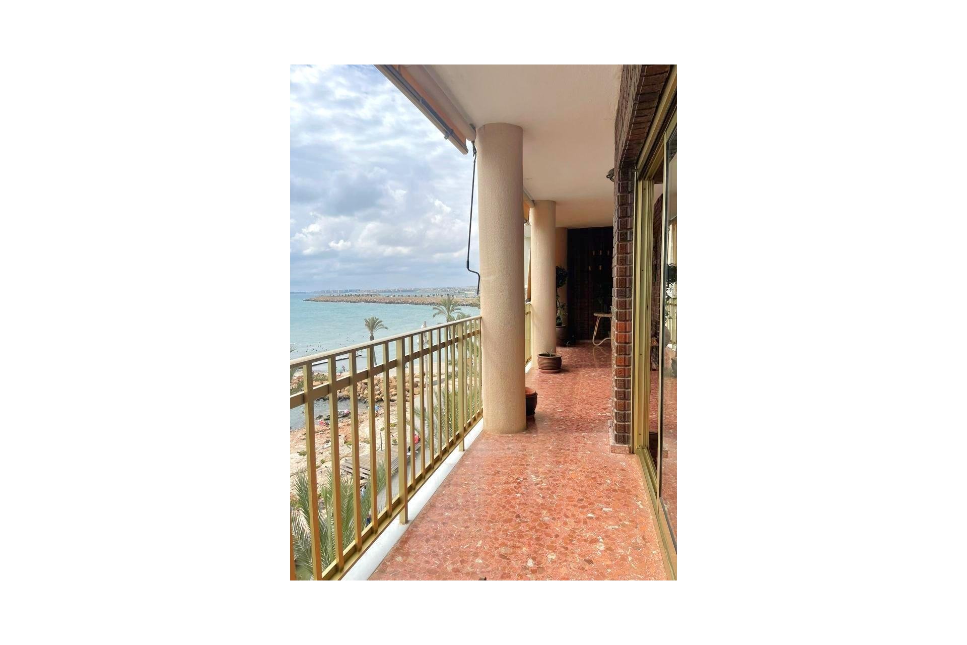 Herverkoop - Appartement -
Torrevieja - Estacion De Autobuses