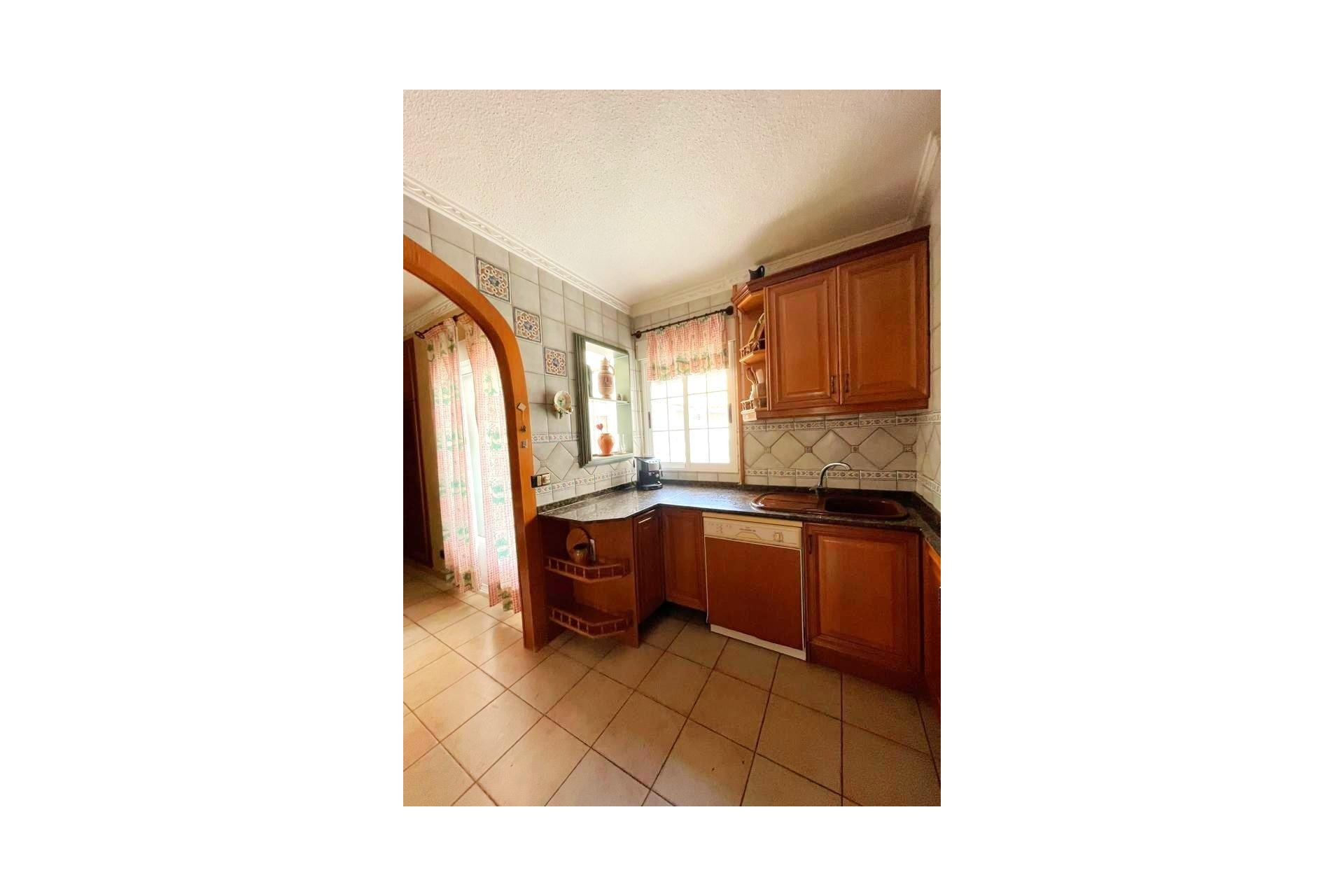 Herverkoop - Appartement -
Torrevieja - Estacion De Autobuses