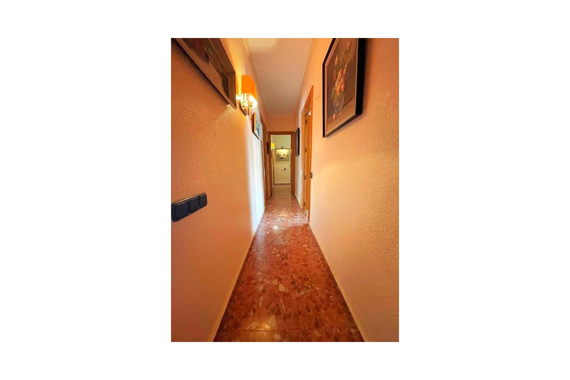 Herverkoop - Appartement -
Torrevieja - Estacion De Autobuses